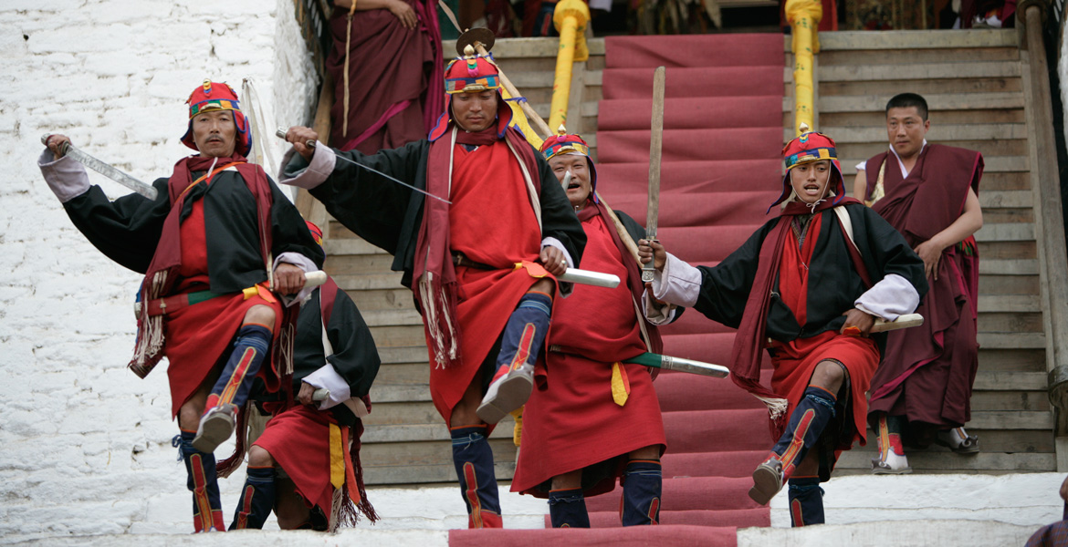 Punakha Tshechu and Drubchen | Bhutan Crane Valley Tour and Treks